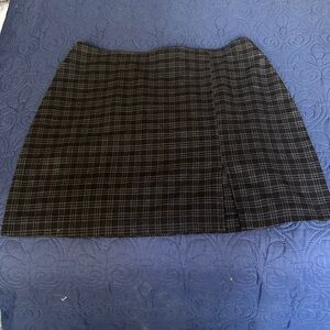 Elegant Black and Gray Plaid Pencil Skirt